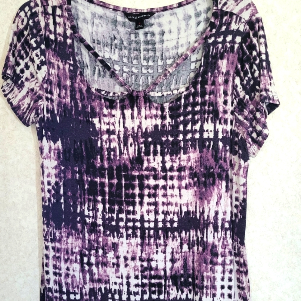 Rock & Republic T